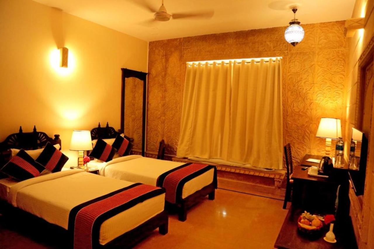Hotel Golden Safari Jaisalmer Exterior photo
